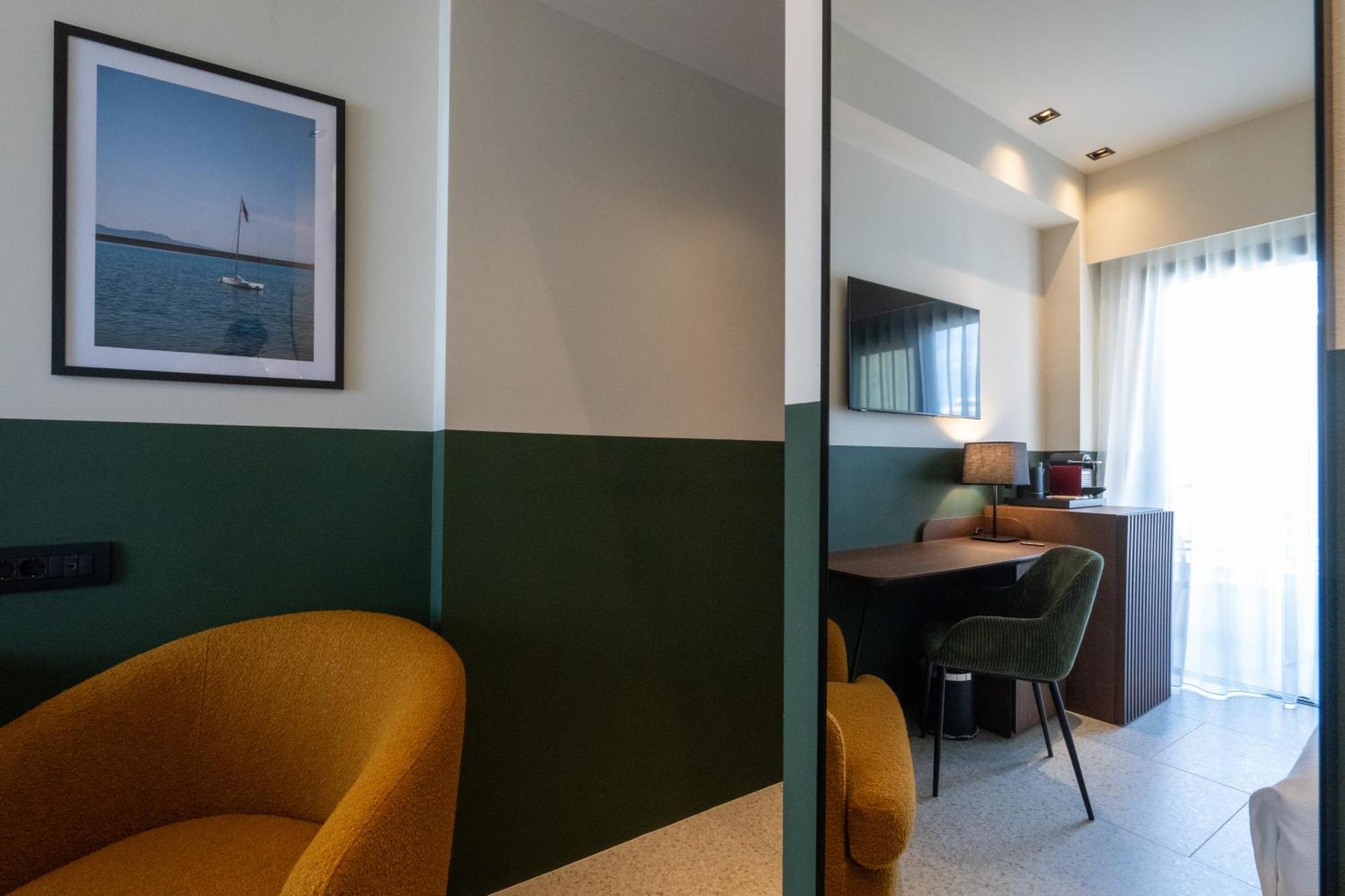 Evripidou 7 - Kalamata Mediterranean Suites エクステリア 写真