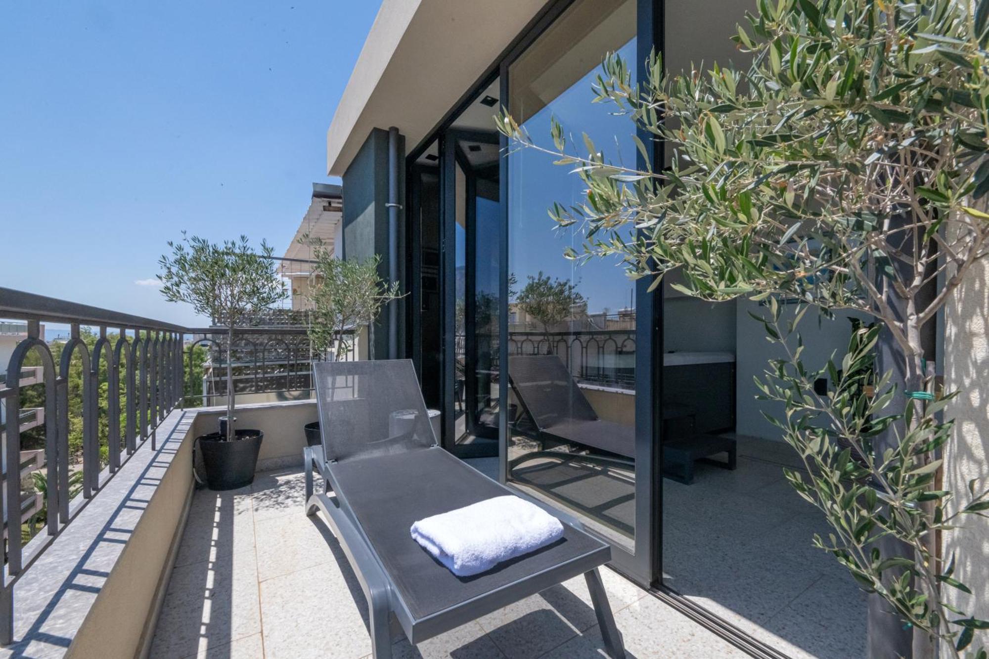 Evripidou 7 - Kalamata Mediterranean Suites エクステリア 写真